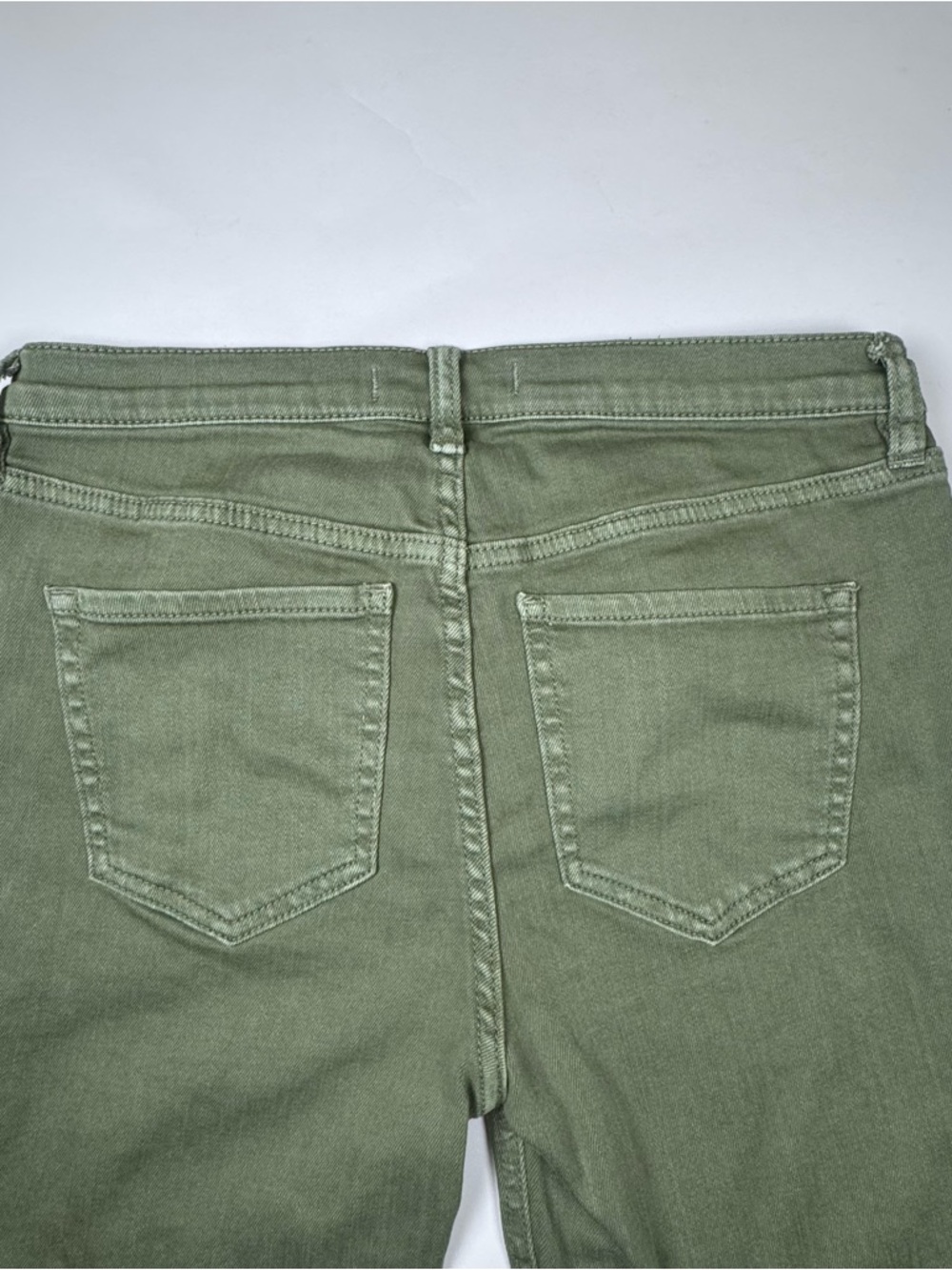 Free People Army Green Distressed Cropped Jeans Frayed Hem Size 27 - Picture 5 of 9